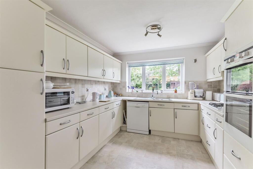 Additional image 2 of Burberry Grove, Balsall Common, CV7