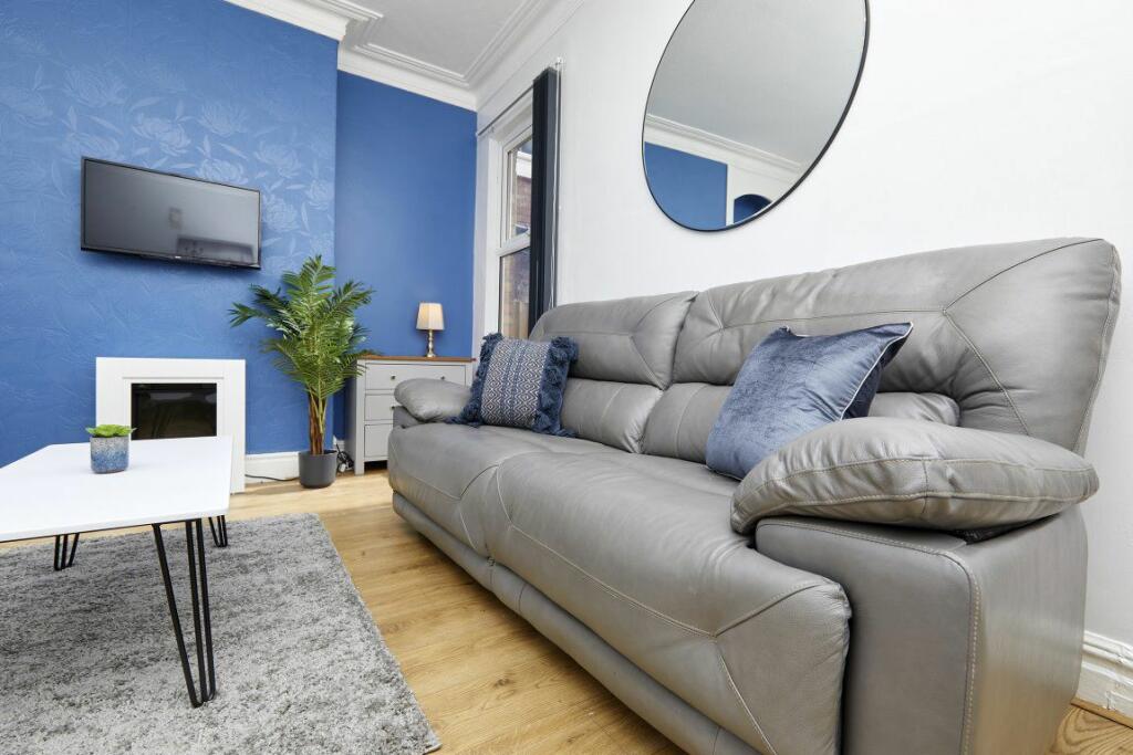 Additional image 6 of Stepping Lane