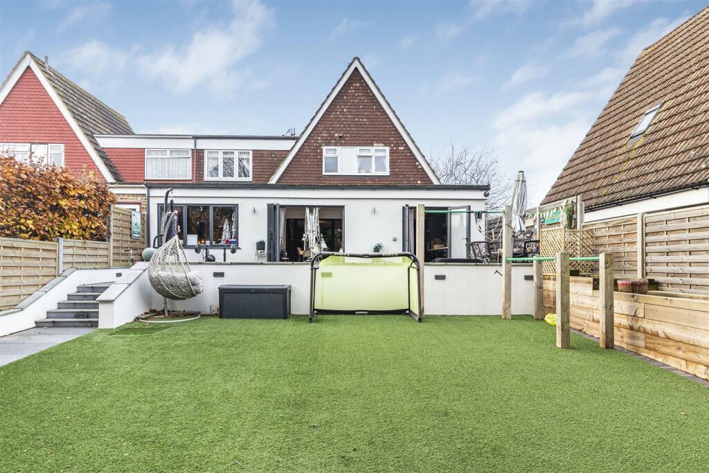 Additional image 8 of Worcester Close, Istead Rise