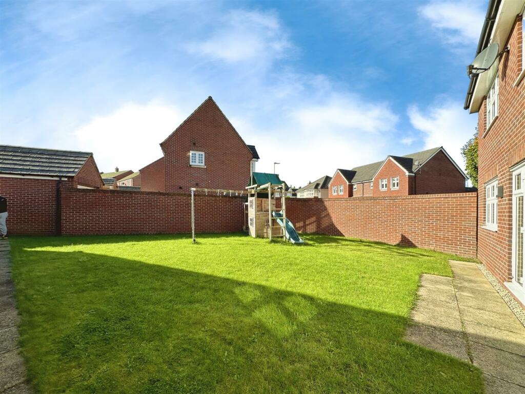 Additional image 33 of Poplar Way, Whitnash, Leamington Spa