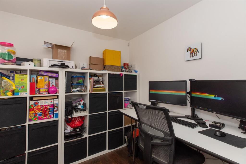 Additional image 6 of Emerson Close, Warwick