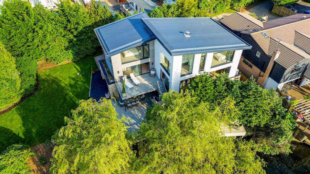 Additional image 37 of Riverside Off Tiddington Road, Stratford Upon Avon, Warwickshire. CV37 7BD