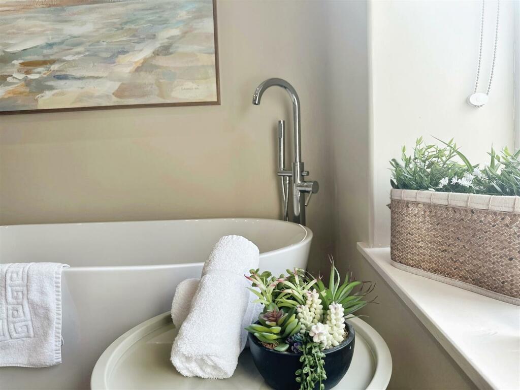 Additional image 40 of Greaves Lane, Ashford-In-The-Water, Bakewell, Derbyshire, DE45 1QH