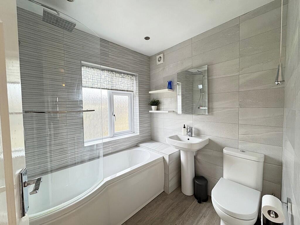 Additional image 17 of Blackthorn Road, Kenilworth