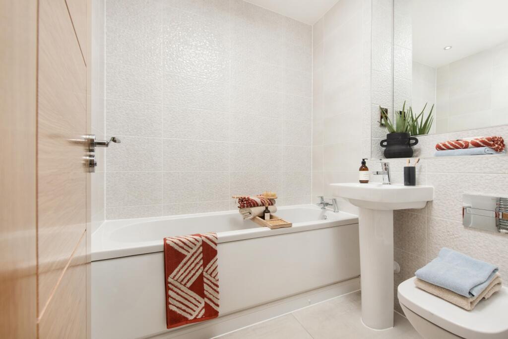 Additional image 12 of Nuneaton,
Warwickshire,
CV11 4DE