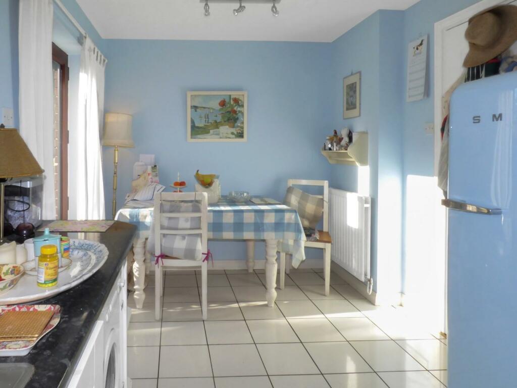 Additional image 5 of Lock Close, Stratford-upon-Avon