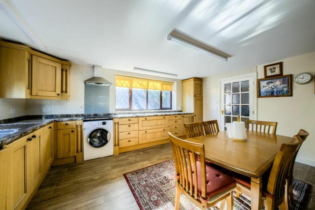Additional image 2 of Loxley Road, Stratford-Upon-Avon, CV37