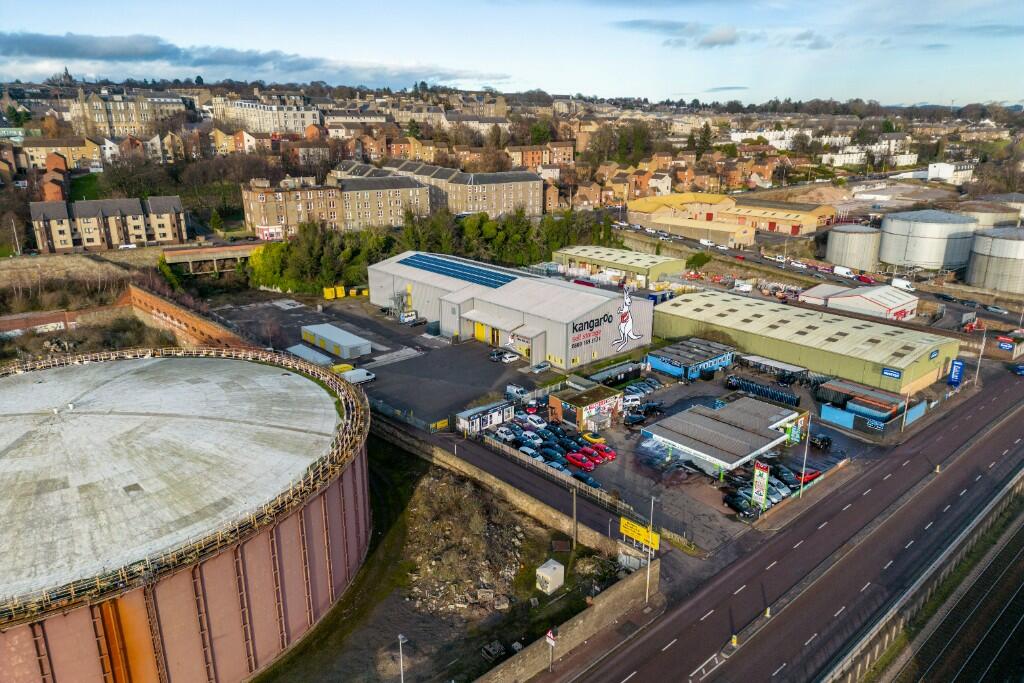 Additional image 3 of Kangaroo Self Storage, 52-54 East Dock Street, Dundee, DD1 3JX