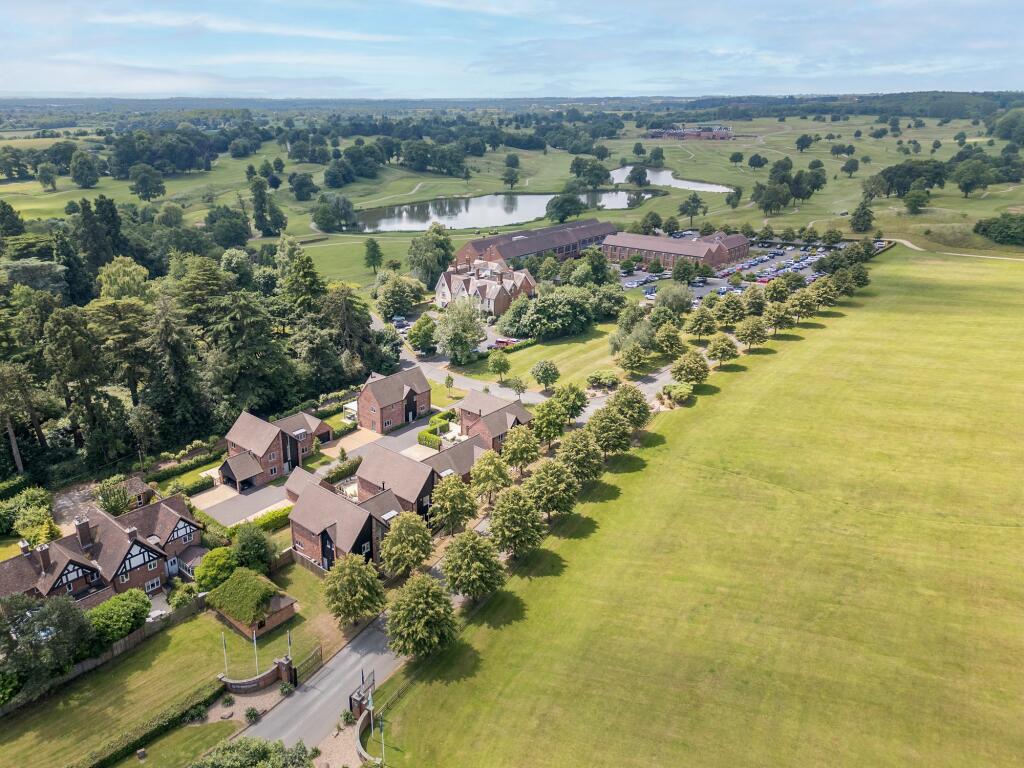 Additional image 26 of The Cedars on the Warwickshire Golf Course Estate in Leek Wootton, Kenilworth