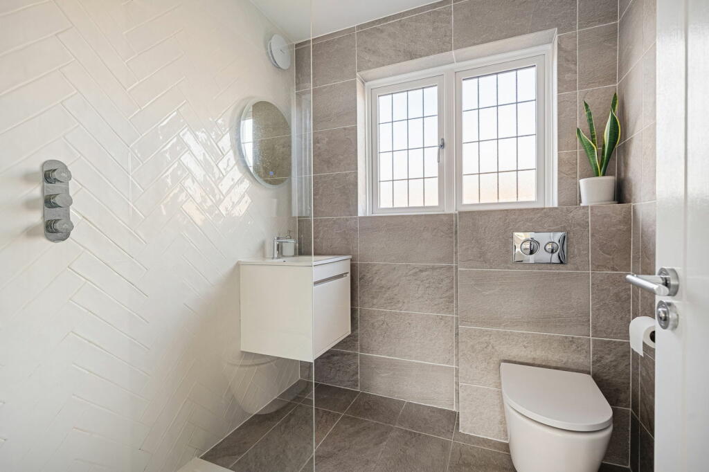 Additional image 15 of The Sandpipers, Gravesend, DA12 5QB