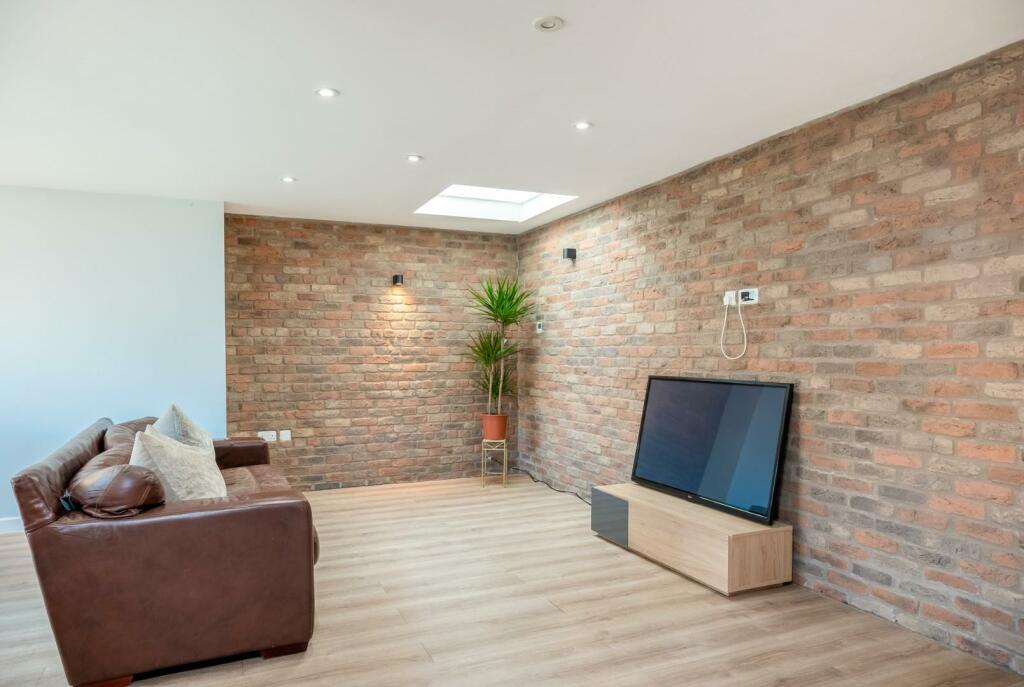 Additional image 5 of Manor Green, Stratford-upon-Avon