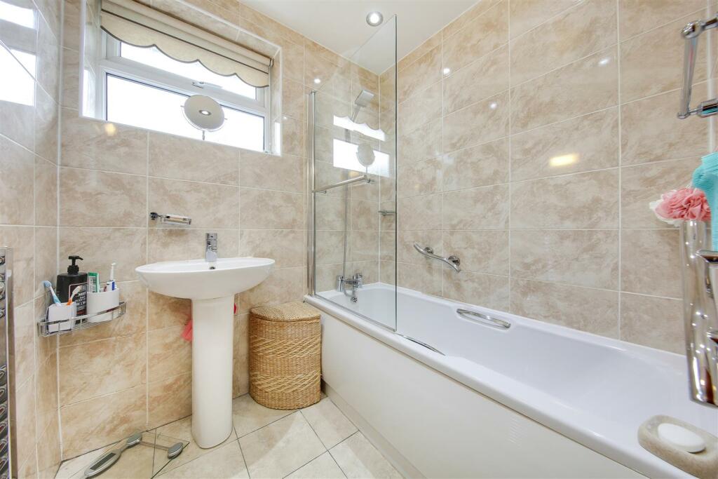 Additional image 11 of Chesterfield Road, Matlock, DE4 3FS