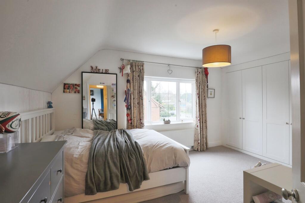 Additional image 11 of Warwick Road, Wellesbourne, Warwick