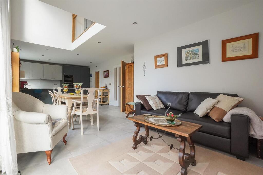 Additional image 8 of Moles End, Stratford-upon-avon