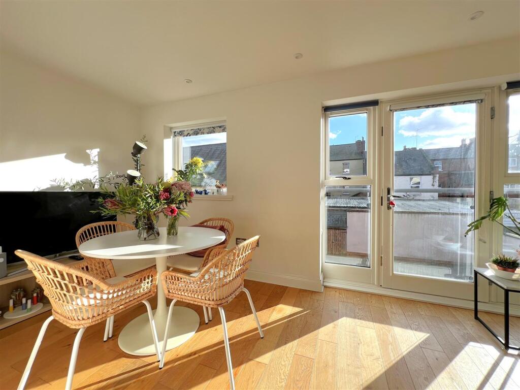 Additional image 14 of Alveston Place, Leamington Spa