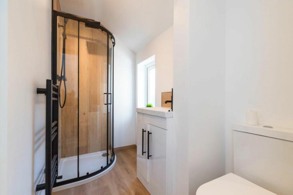 Additional image 8 of Stepping Lane - Student Property