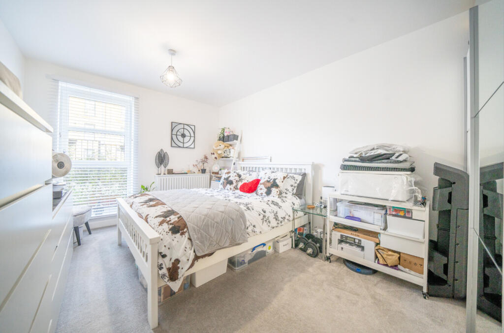 Additional image 4 of Eastern Avenue, Western Cross, Ebbsfleet Valley, DA10