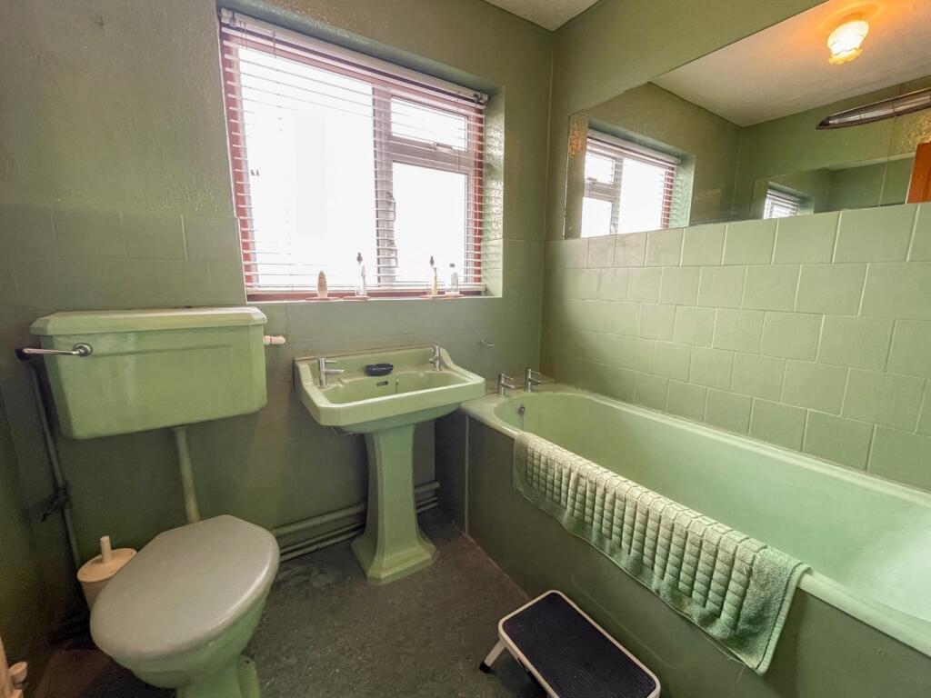 Additional image 10 of Dorset Crescent, Gravesend, Kent, DA12