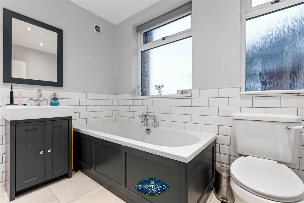 Additional image 15 of Arnold Avenue, Styvechale, Coventry