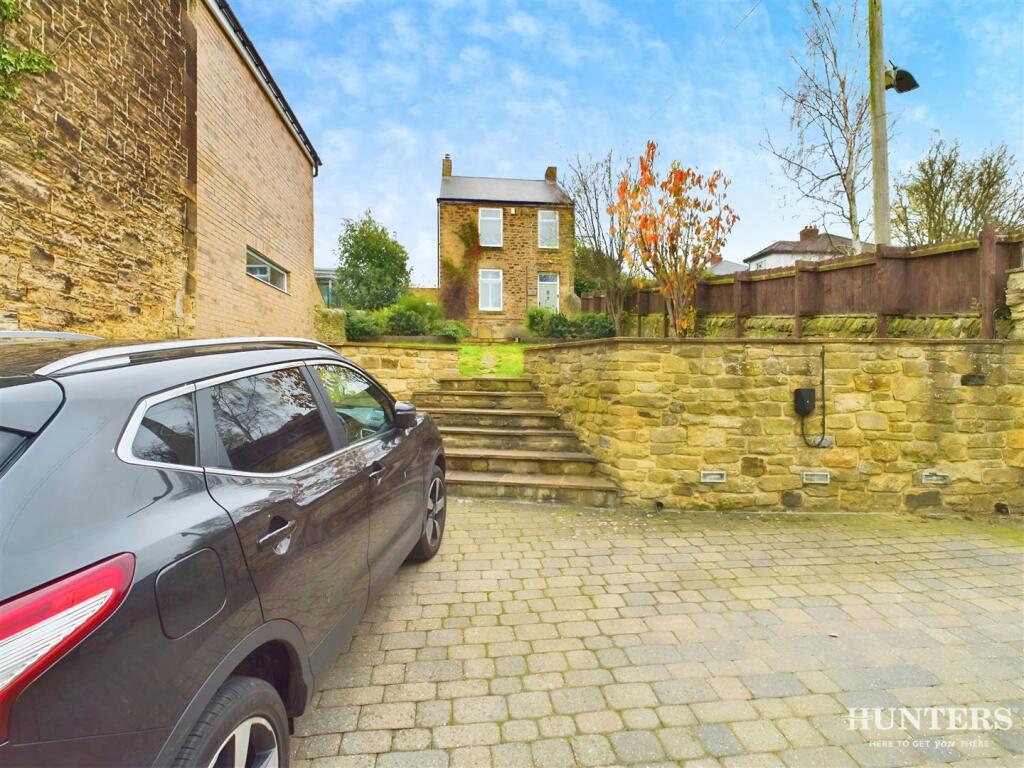 Additional image 35 of Benfieldside Road, Consett