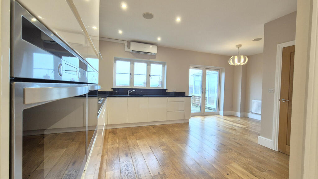 Additional image 23 of Howcombe Gardens, Napton, CV47