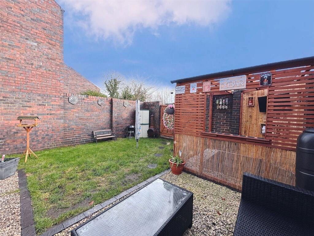 Additional image 6 of Fields Court, Warwick, CV34