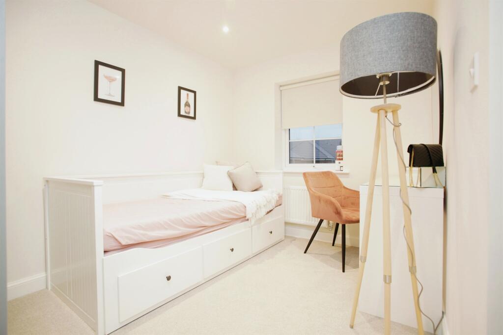 Additional image 12 of Goldenrod Close, Rugby