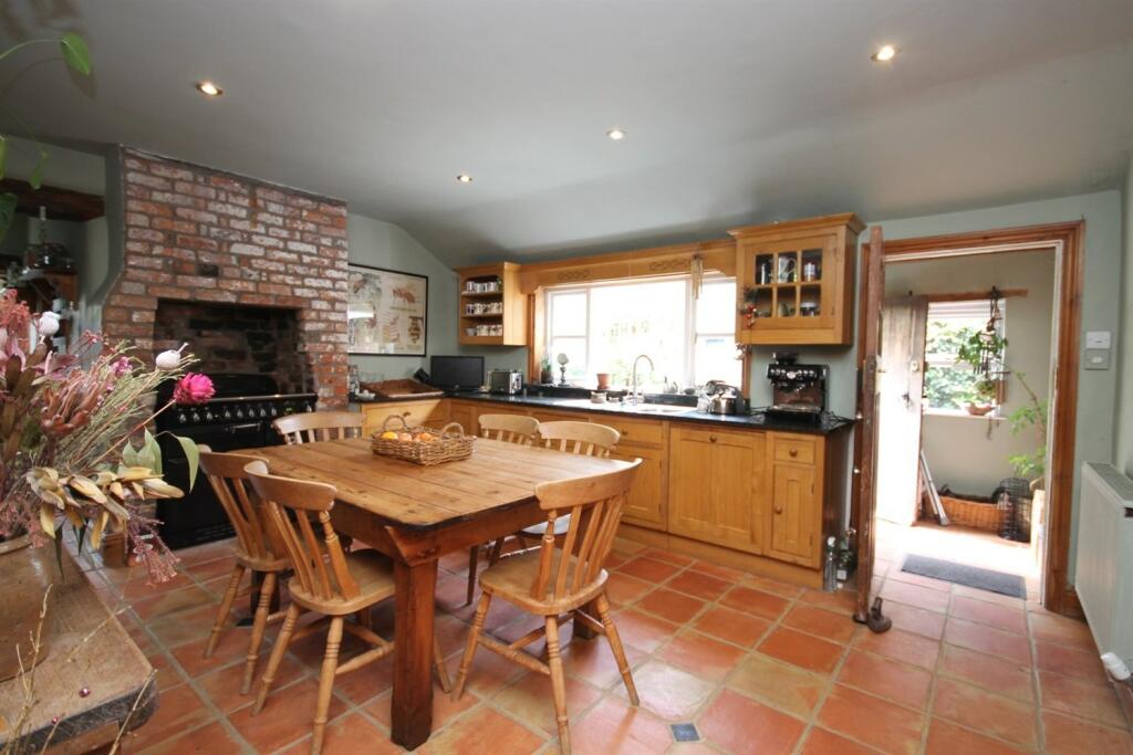Additional image 6 of Holmes Chapel Road, Lach Dennis