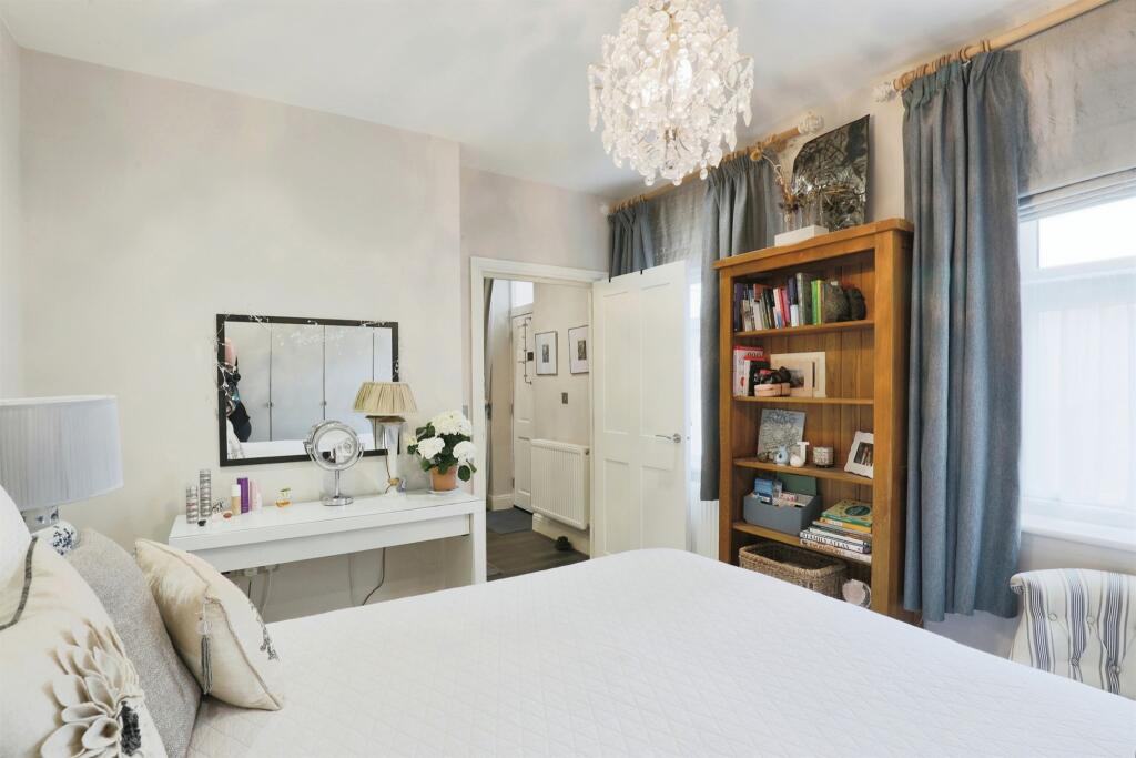 Additional image 14 of Walton Road, Wellesbourne, Warwick