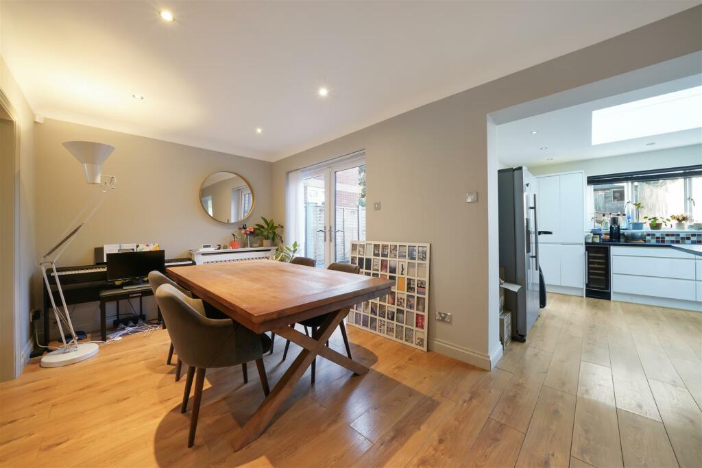 Additional image 12 of Dawes Close, Greenhithe, DA9