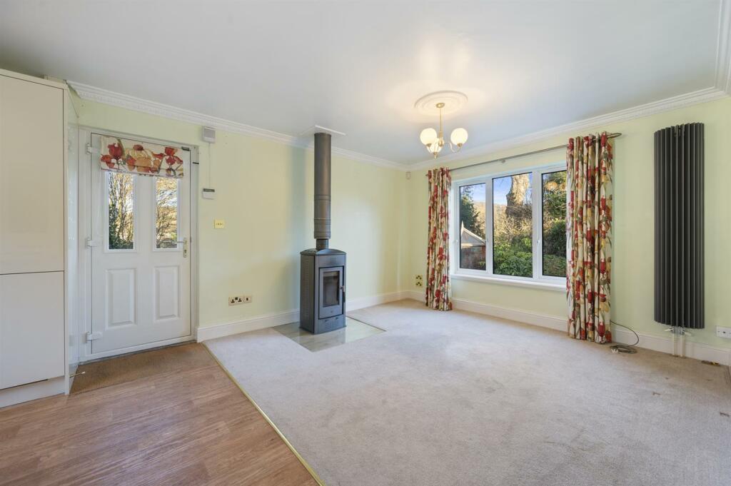 Additional image 4 of Burton Close Drive, Haddon Road, Bakewell