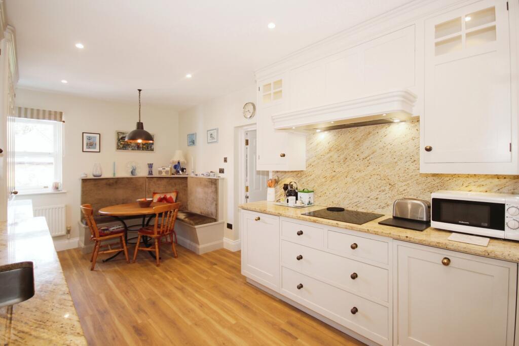 Additional image 13 of Neville Court, Castle Lane, Warwick, Warwickshire, CV34