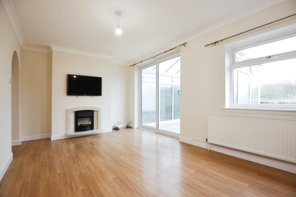 Additional image 4 of Hill Top Close, Southam