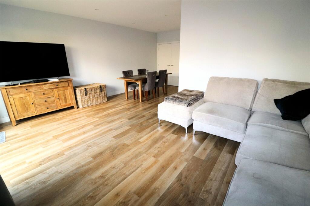 Additional image 21 of Ballast Road, Erith, DA8