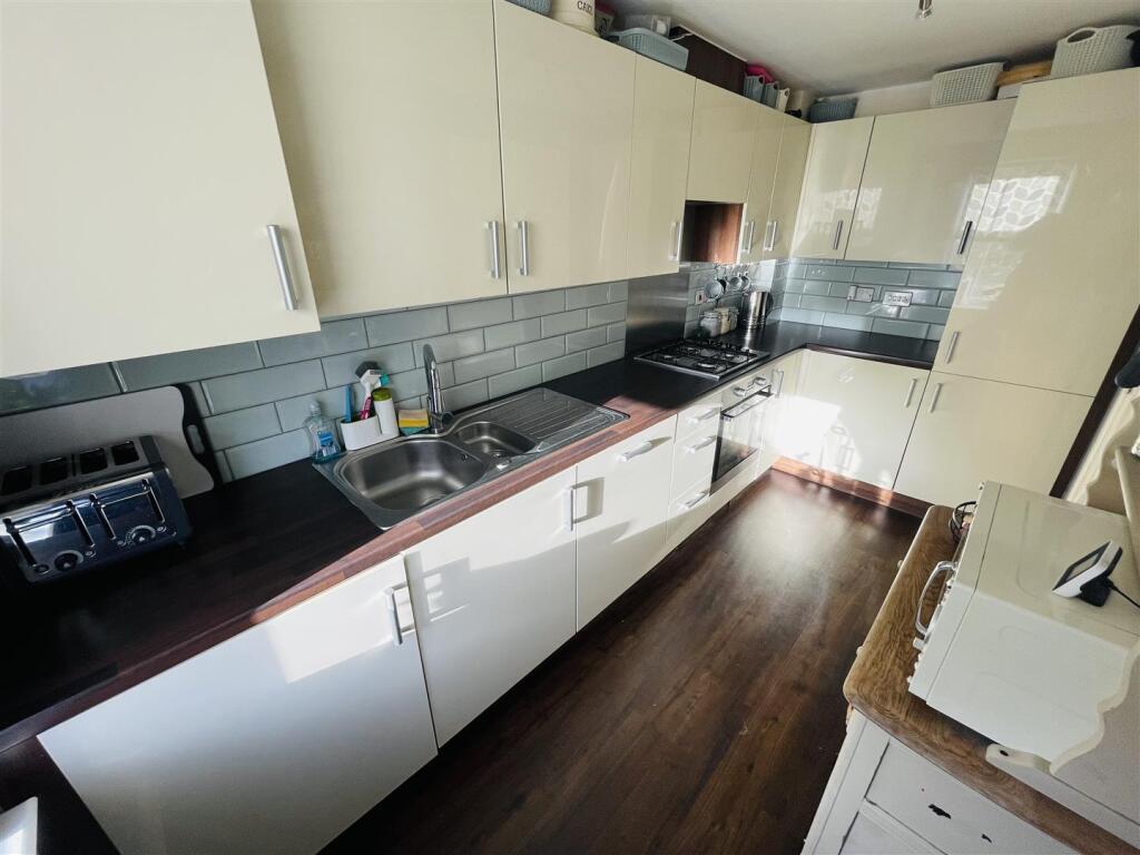 Additional image 5 of Queen Elizabeth Road, Nuneaton