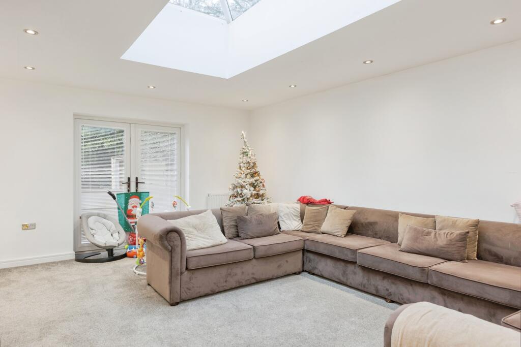 Additional image 6 of Woodland Close, Longfield, Kent, DA3