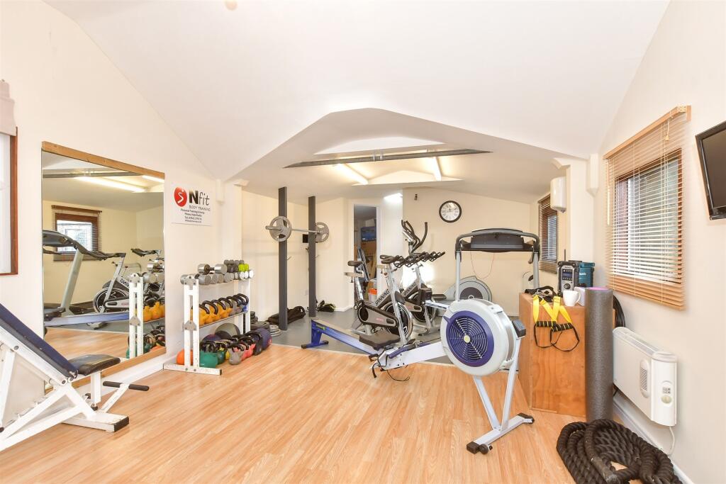 Additional image 13 of Queensbridge Drive, Herne Bay, Kent