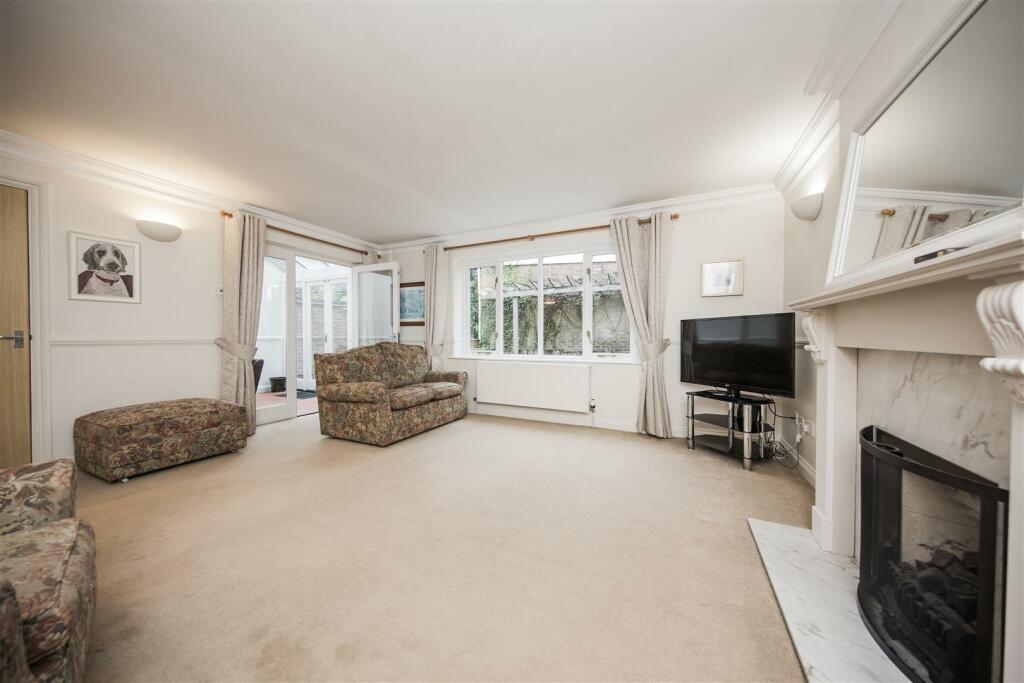 Additional image 15 of London Road, Farningham