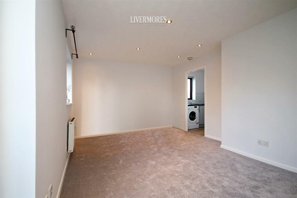 Additional image 11 of Winston Close, Greenhithe