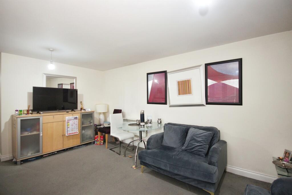 Additional image 11 of Birch Meadow Close, Warwick