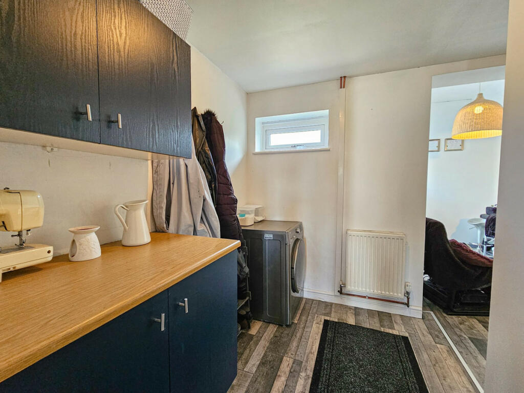 Additional image 6 of Weston Lane, Bulkington, CV12