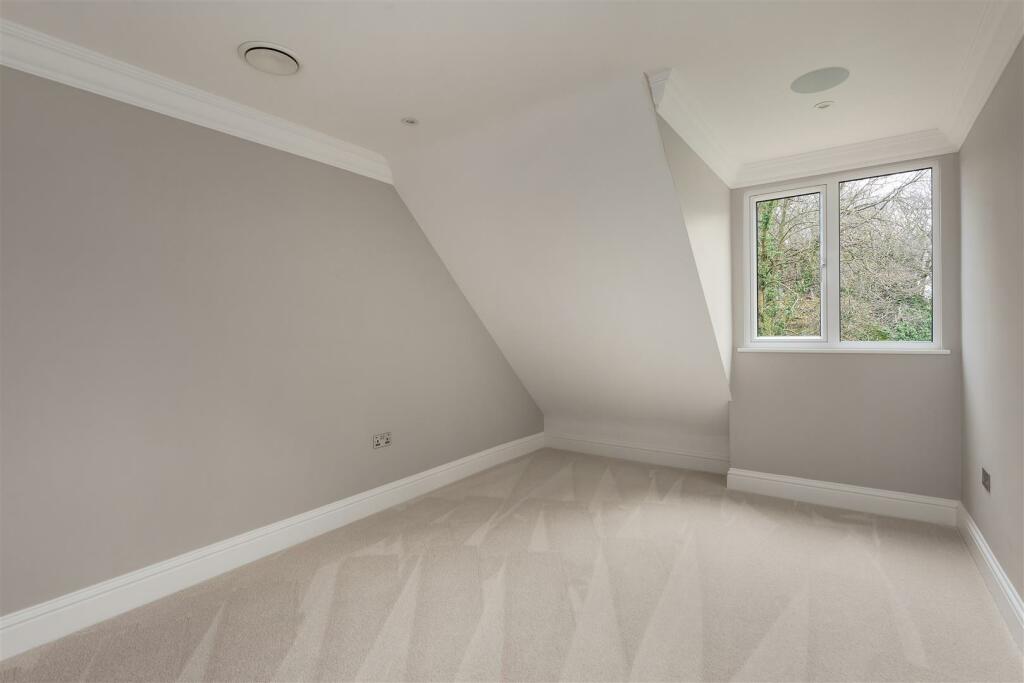 Additional image 15 of Royal Avenue, Whitstable