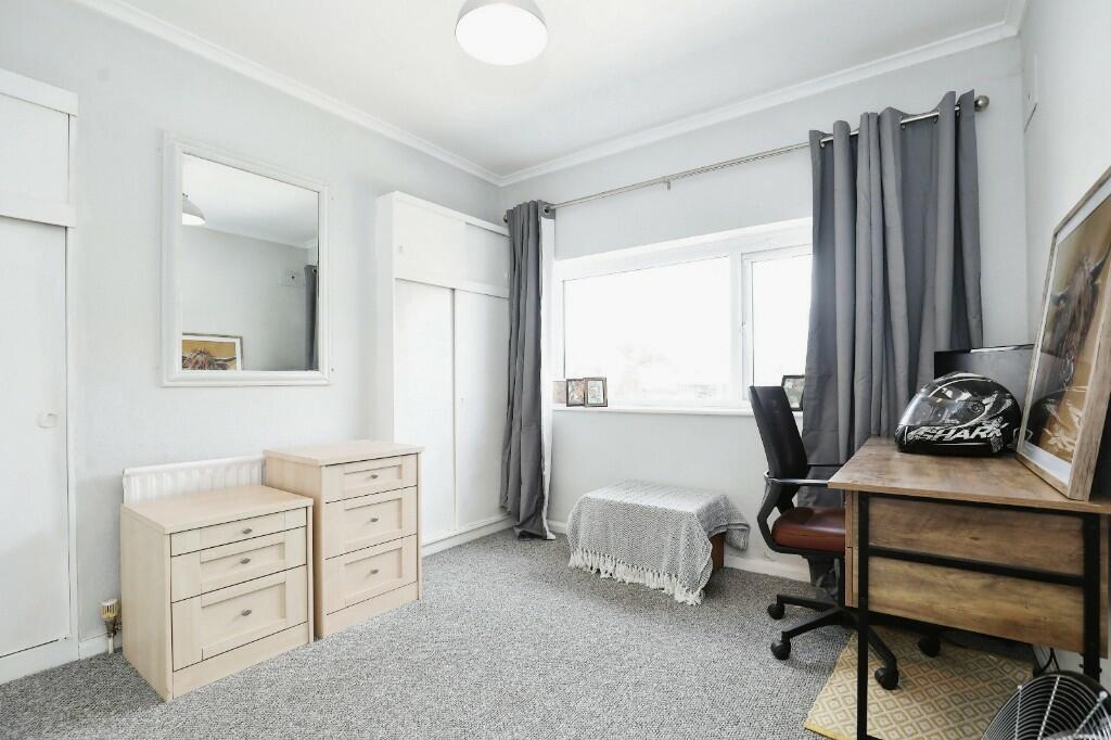 Additional image 9 of Pet Supplies & Plant Shop + Accom - Warwickshire [CV32 7JE]