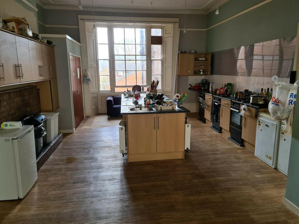 Additional image 12 of Parade, Leamington Spa, Warwickshire, CV32