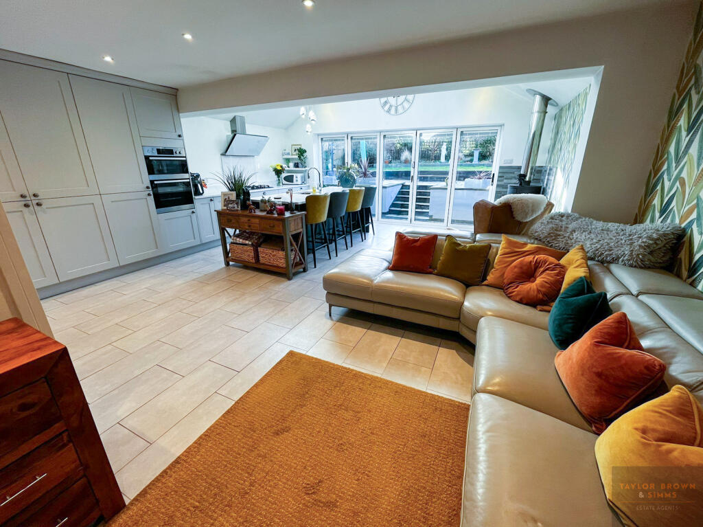 Additional image 6 of England Crescent, Heanor, Derbyshire