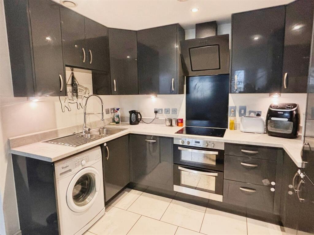 Additional image 4 of Ettington Road, Wellesbourne, Warwick