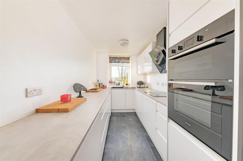 Additional image 5 of Dalcraig Crescent, Dundee
