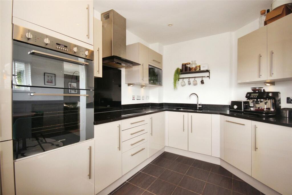 Additional image 5 of Andrews Close, Warwick, Warwickshire, CV34