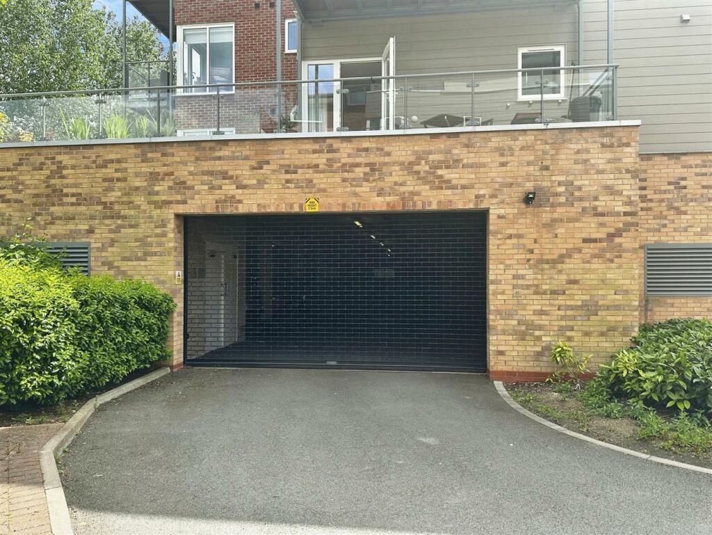 Additional image 14 of Andrews Close, Warwick