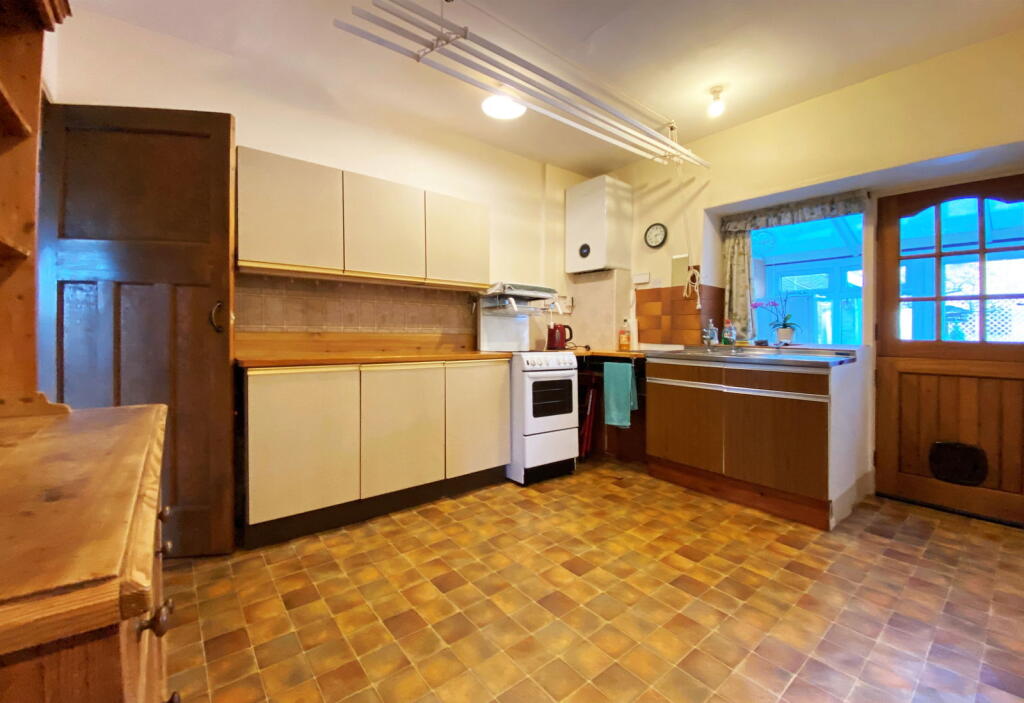 Additional image 4 of Woodland View, Upper Lumsdale, Matlock, DE4 5LB